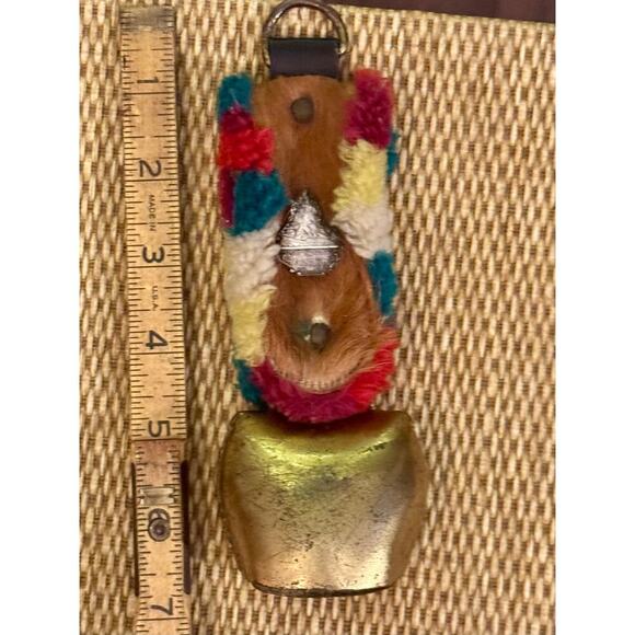 Vintage Traditional Swiss Cowbell with Decorative Strap - Picture 4 of 4